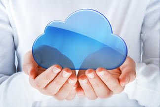 cloud_in_hands