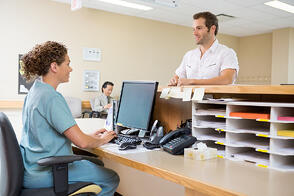 nurse_and_patient_computer_medical_records